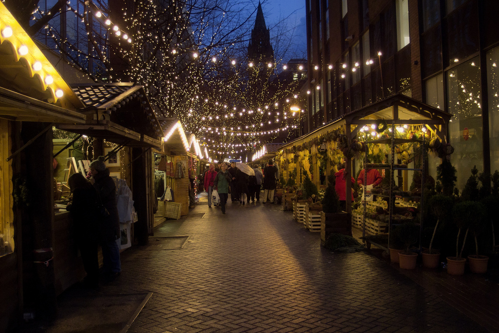 Festivals, holidays and events in the UK - Christmas market